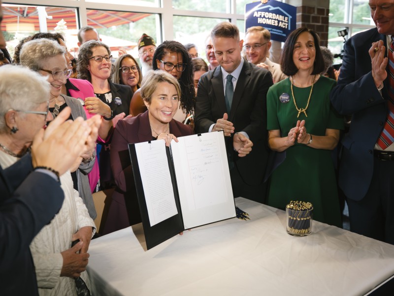 AHA_signing_Golda_Meir_House